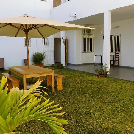 Villa Ty Milyn Mazela Sa Dakar Exterior photo